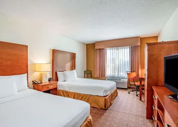 La Quinta Inn & Suites by Wyndham Danbury hotel thumbnail 3