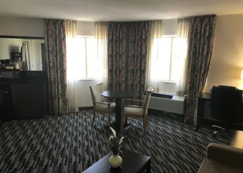 Garner Hotel Denver Airport Area by IHG hotel thumbnail 8