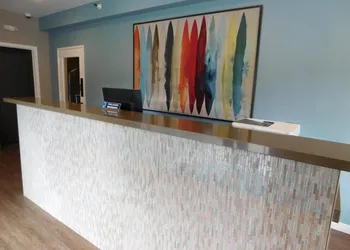 Wave Street Inn hotel thumbnail 3