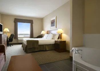 Days Inn by Wyndham Moose Jaw hotel thumbnail 4
