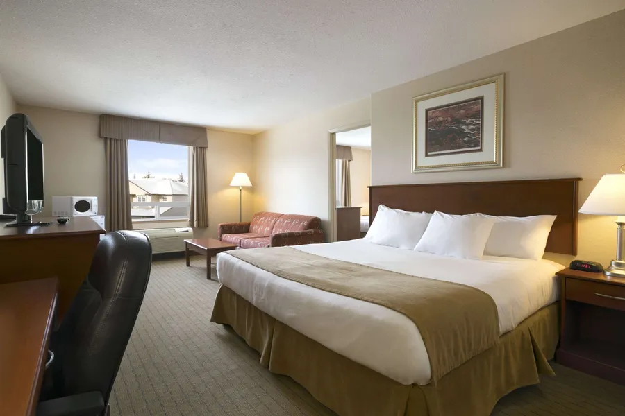 Days Inn by Wyndham Moose Jaw hotel detail image 6