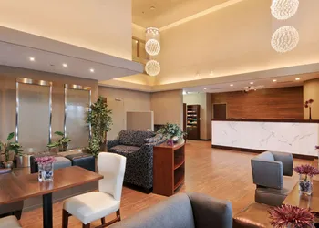 Days Inn by Wyndham Regina Airport West hotel thumbnail 2