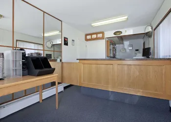 Travelodge by Wyndham Moose Jaw hotel thumbnail 2