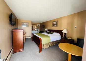 Travelodge by Wyndham Moose Jaw hotel thumbnail 3