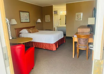 Travelodge by Wyndham Moose Jaw hotel thumbnail 5