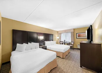 Best Western Plus Mariposa Inn & Conference Centre hotel thumbnail 4