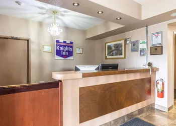 Knights Inn Orillia hotel thumbnail 3