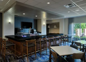 Fairfield Inn & Suites by Marriott Columbus Airport hotel thumbnail 5