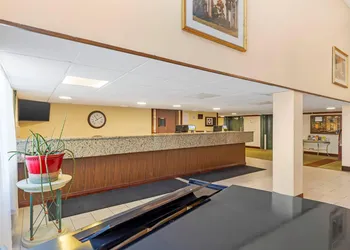 Clarion Hotel & Conference Center Lansing West hotel thumbnail 7
