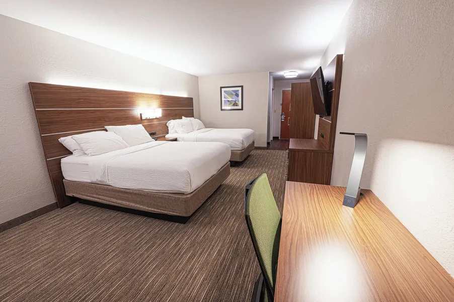 Holiday Inn Express Hotel & Suites East Lansing by IHG hotel detail image 6