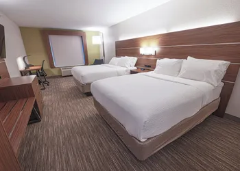 Holiday Inn Express Hotel & Suites East Lansing by IHG hotel thumbnail 8