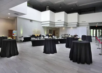 Marriott East Lansing at University Place hotel thumbnail 4