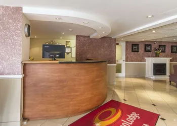 Econo Lodge Orillia hotel thumbnail 5