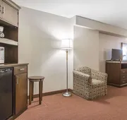 Econo Lodge Orillia hotel detail image 7