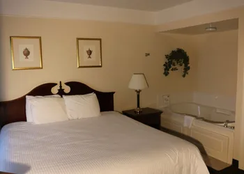 Imperial Swan Hotel and Suites Lakeland hotel thumbnail 5