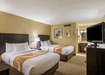 Quality Inn University hotel thumbnail 5