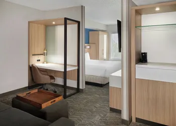 SpringHill Suites by Marriott Lansing hotel thumbnail 7
