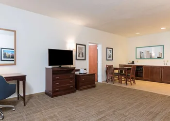 Hampton Inn East Lansing hotel thumbnail 6