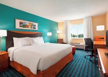 Fairfield Inn & Suites Lansing West hotel thumbnail 6
