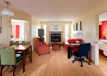 Residence Inn By Marriott Peoria hotel thumbnail 4