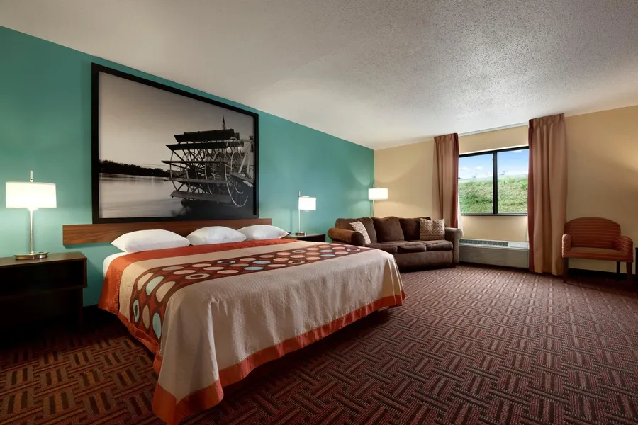 Super 8 by Wyndham Peoria East hotel detail image 6