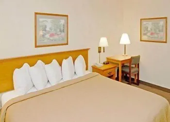 Quality Inn Mount Vernon hotel thumbnail 4