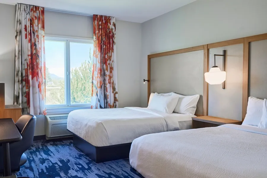 Fairfield Inn & Suites by Marriott Burlington hotel detail image 6