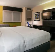 Holiday Inn Express & Suites Burlington by IHG hotel detail image 5