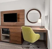 Hampton Inn & Suites Burlington hotel detail image 5