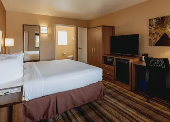 Boulder University Inn hotel thumbnail 3