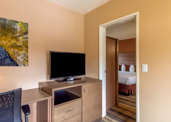 Boulder University Inn hotel thumbnail 8