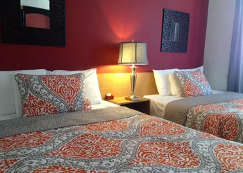 Touchstone Hotel - City Center hotel thumbnail 3