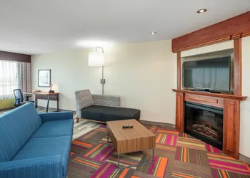 Holiday Inn Express & Suites Medicine Hat Transcanada Hwy 1 by IHG hotel thumbnail 2