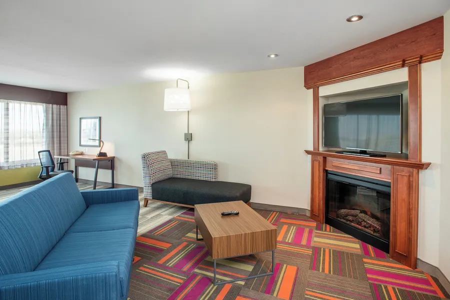 Holiday Inn Express & Suites Medicine Hat Transcanada Hwy 1 by IHG hotel detail image 2