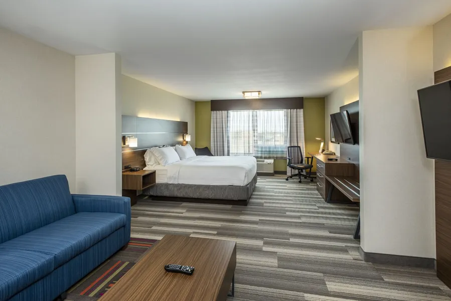 Holiday Inn Express & Suites Medicine Hat Transcanada Hwy 1 by IHG hotel detail image 6