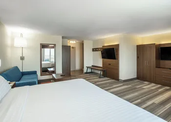 Holiday Inn Express & Suites Medicine Hat Transcanada Hwy 1 by IHG hotel thumbnail 8