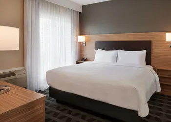 TownePlace Suites by Marriott Toronto Oakville hotel thumbnail 7