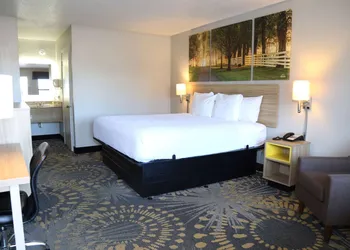 Days Inn by Wyndham Monroe LA hotel thumbnail 5