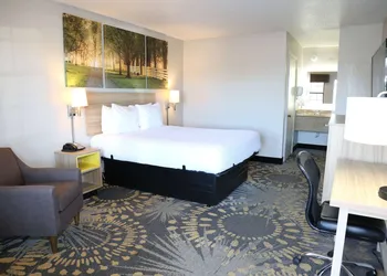 Days Inn by Wyndham Monroe LA hotel thumbnail 6