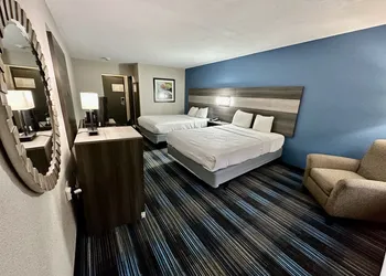 Baymont by Wyndham Kansas City KU Medical Center hotel thumbnail 5
