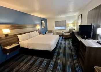 Baymont by Wyndham Kansas City KU Medical Center hotel thumbnail 7
