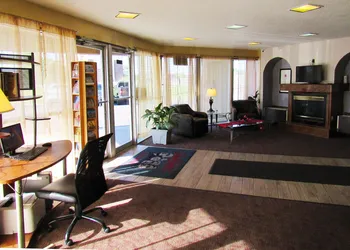 Red Rock Inn hotel thumbnail 2