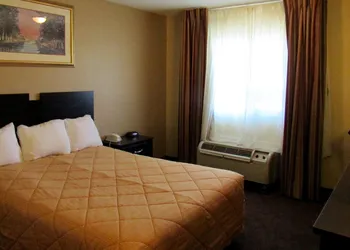 Red Rock Inn hotel thumbnail 5