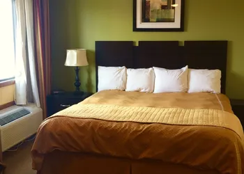 Red Rock Inn hotel thumbnail 6
