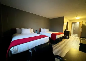 Slave Lake Inn & Conference Centre hotel thumbnail 8
