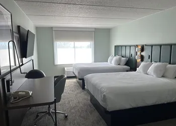 Wingate by Wyndham Green Bay/Airport hotel thumbnail 5
