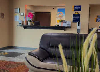 Days Inn & Suites by Wyndham Kaukauna WI hotel thumbnail 5