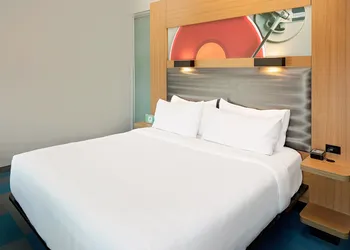 Aloft by Marriott Green Bay hotel thumbnail 8