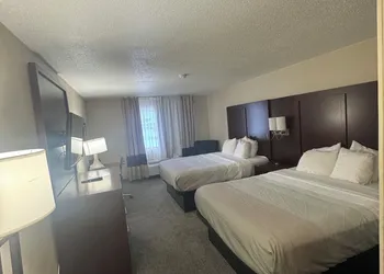 Quality Inn & Suites Green Bay - Ashwaubenon hotel thumbnail 6
