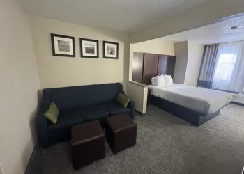 Quality Inn & Suites Green Bay - Ashwaubenon hotel thumbnail 7